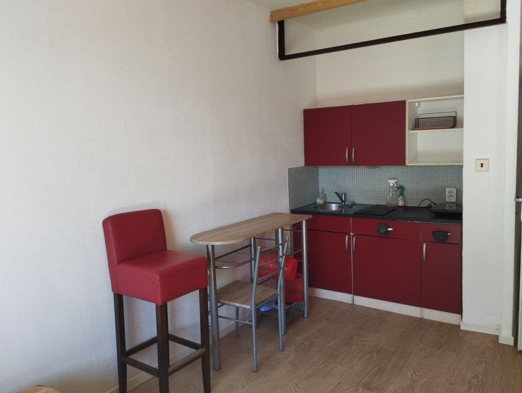 Studio flat to rent, 30 m², Machkova, Prague, Prague Studio flat to rent, 30 m², Machkova, Prague, Prague
