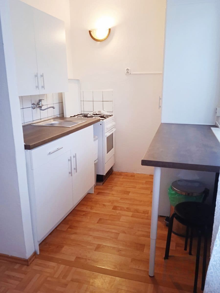 Studio flat to rent, 29 m², Svojšovická, Prague, Prague Studio flat to rent, 29 m², Svojšovická, Prague, Prague