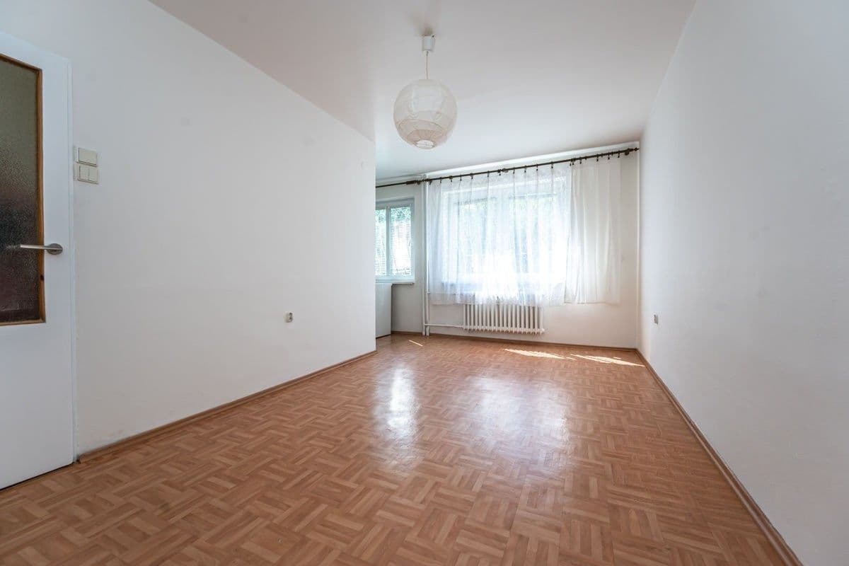 Studio flat to rent, 29 m², Svojšovická, Prague, Prague Studio flat to rent, 29 m², Svojšovická, Prague, Prague