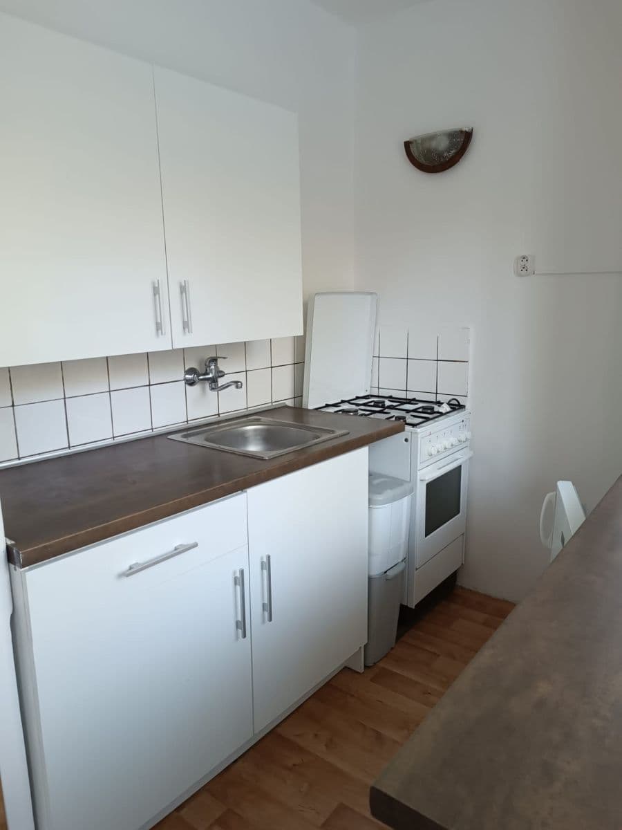 Studio flat to rent, 29 m², Svojšovická, Prague, Prague Studio flat to rent, 29 m², Svojšovická, Prague, Prague