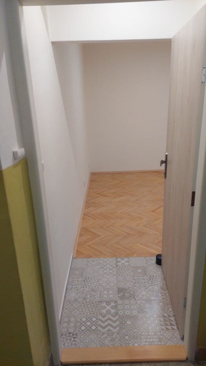 Small studio flat to rent, 22 m², Foerstrova, Olomouc, Olomoucký Region Small studio flat to rent, 22 m², Foerstrova, Olomouc, Olomoucký Region