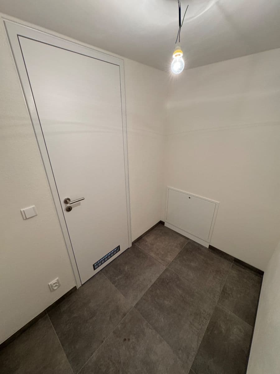Studio flat to rent, 50 m², Malešická, Prague, Prague Studio flat to rent, 50 m², Malešická, Prague, Prague