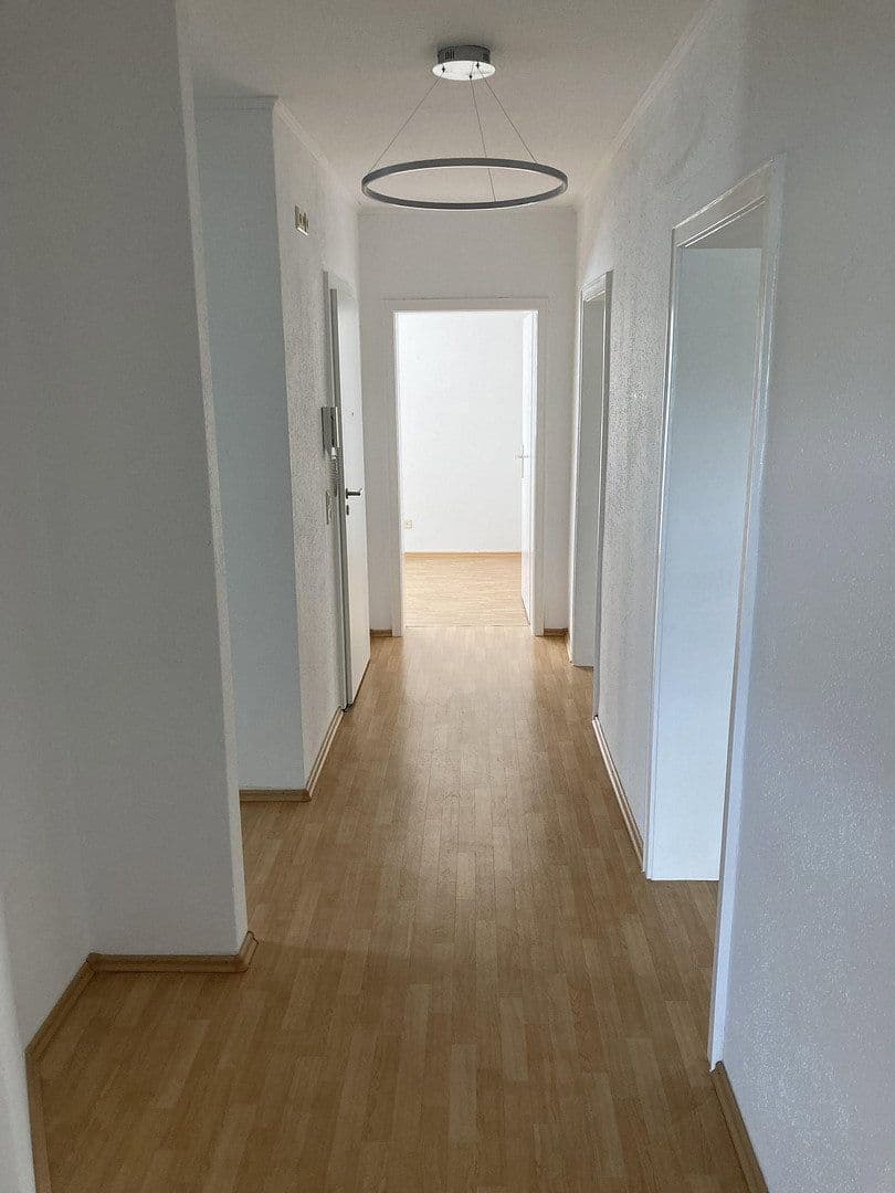 2 bedroom with open-plan kitchen flat to rent, 90 m², Bruchsal, Baden-Württemberg 2 bedroom with open-plan kitchen flat to rent, 90 m², Bruchsal, Baden-Württemberg