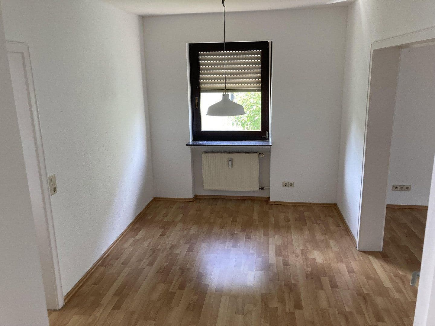 2 bedroom with open-plan kitchen flat to rent, 90 m², Bruchsal, Baden-Württemberg 2 bedroom with open-plan kitchen flat to rent, 90 m², Bruchsal, Baden-Württemberg