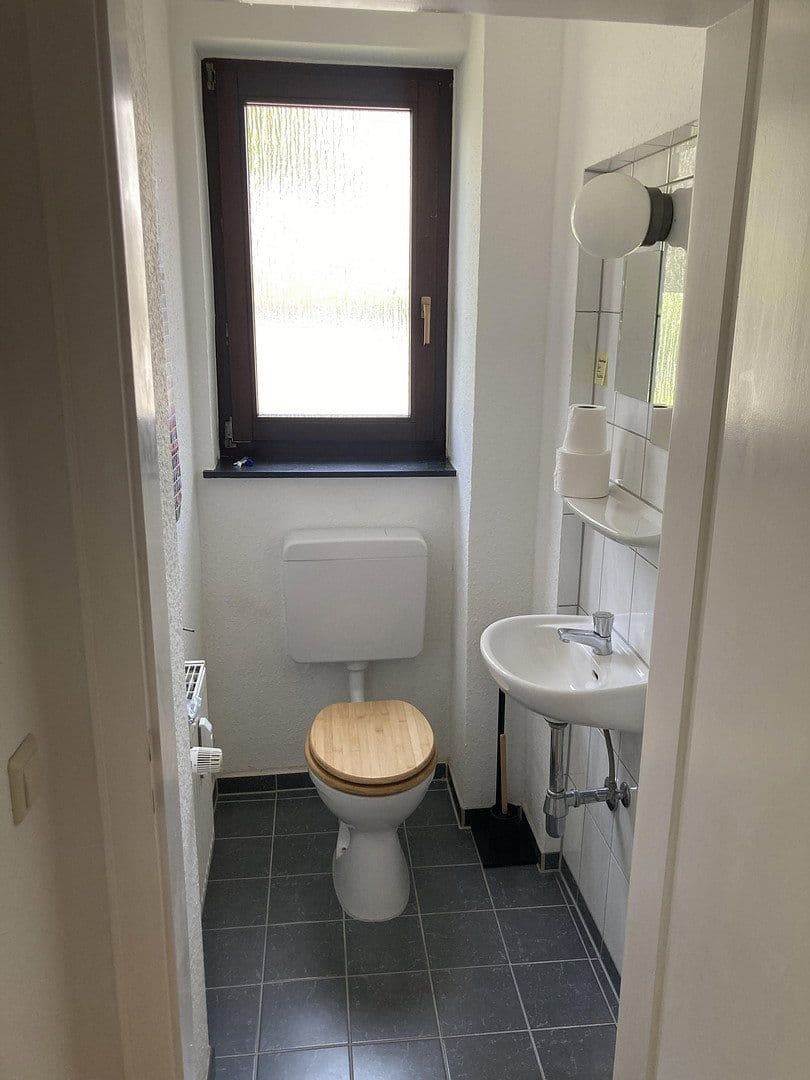 2 bedroom with open-plan kitchen flat to rent, 90 m², Bruchsal, Baden-Württemberg 2 bedroom with open-plan kitchen flat to rent, 90 m², Bruchsal, Baden-Württemberg