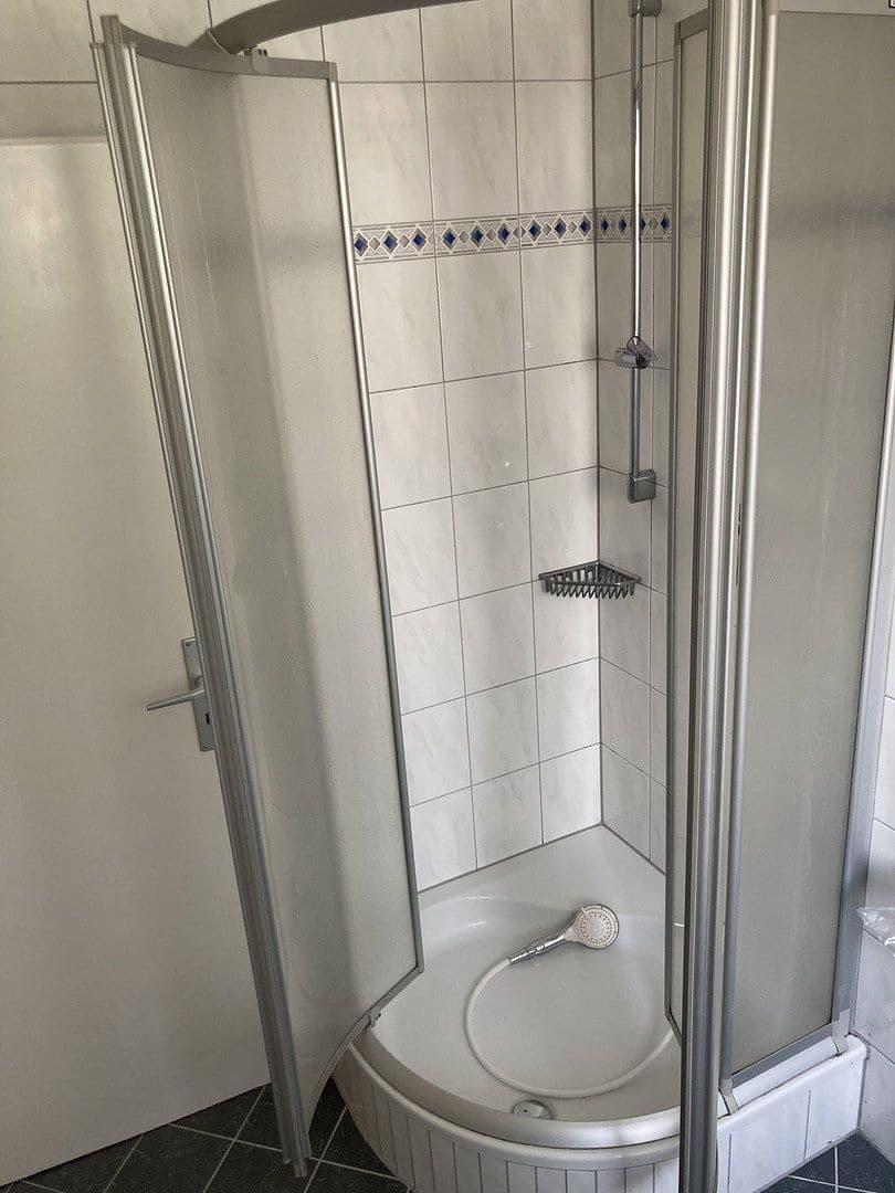 2 bedroom with open-plan kitchen flat to rent, 90 m², Bruchsal, Baden-Württemberg 2 bedroom with open-plan kitchen flat to rent, 90 m², Bruchsal, Baden-Württemberg