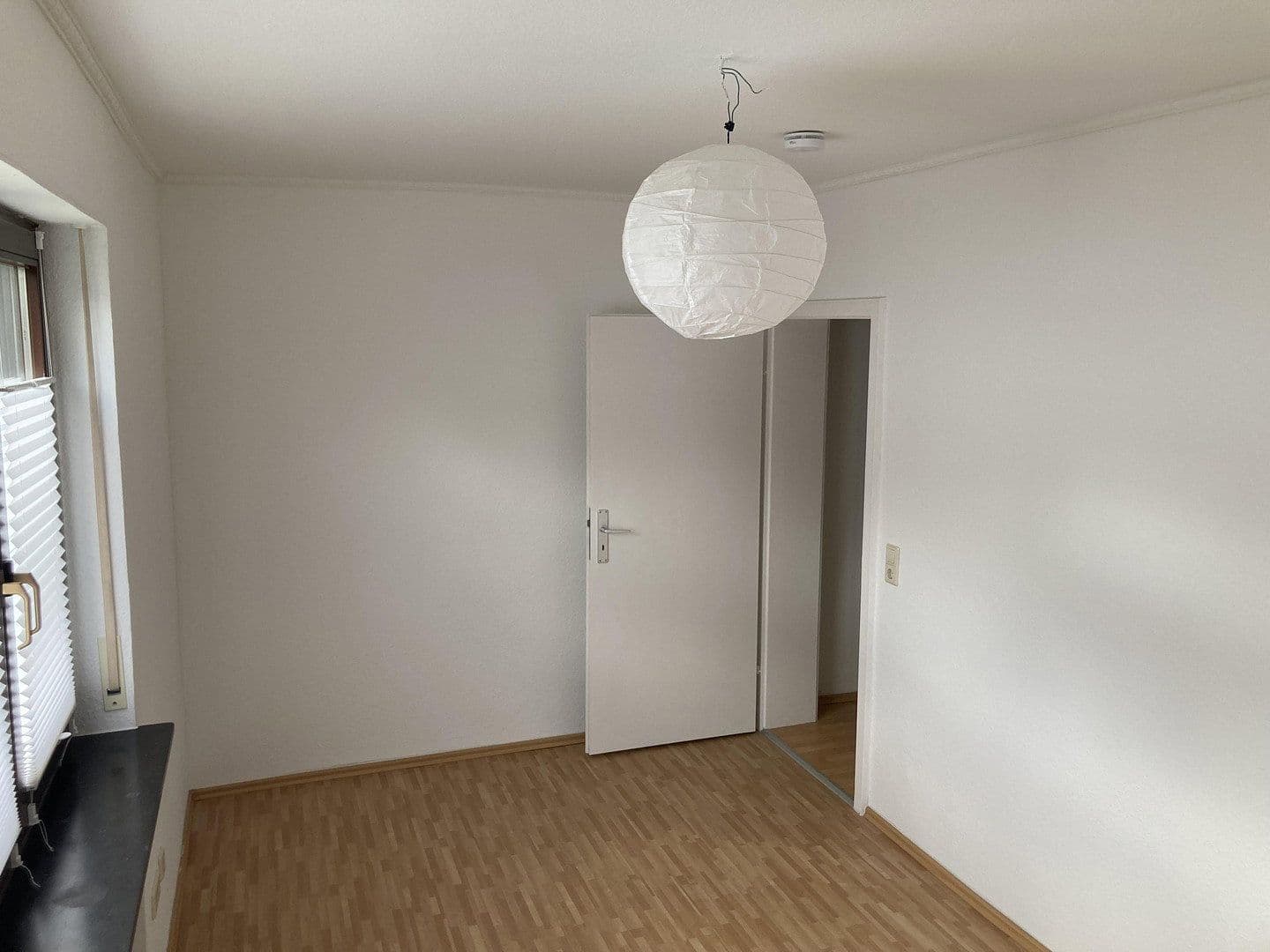 2 bedroom with open-plan kitchen flat to rent, 90 m², Bruchsal, Baden-Württemberg 2 bedroom with open-plan kitchen flat to rent, 90 m², Bruchsal, Baden-Württemberg