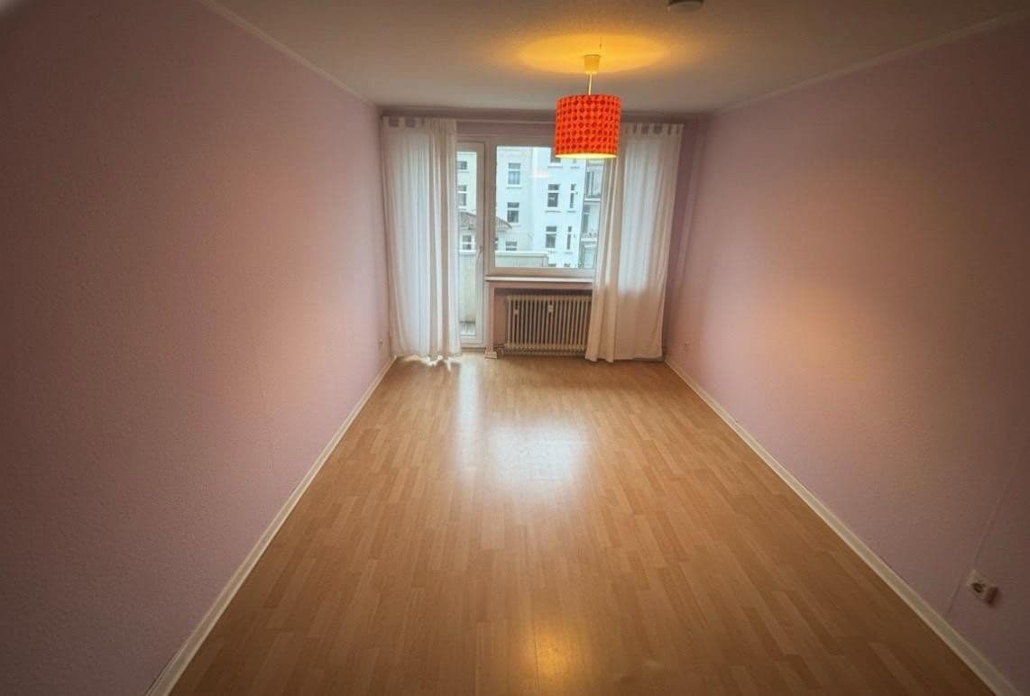 4 bedroom with open-plan kitchen flat to rent, 120 m², Froweinstraße 16, Wuppertal, North Rhine-Westphalia 4 bedroom with open-plan kitchen flat to rent, 120 m², Froweinstraße 16, Wuppertal, North Rhine-Westphalia