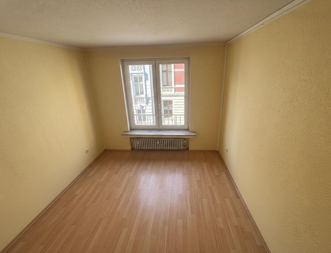 4 bedroom with open-plan kitchen flat to rent, 120 m², Froweinstraße 16, Wuppertal, North Rhine-Westphalia 4 bedroom with open-plan kitchen flat to rent, 120 m², Froweinstraße 16, Wuppertal, North Rhine-Westphalia