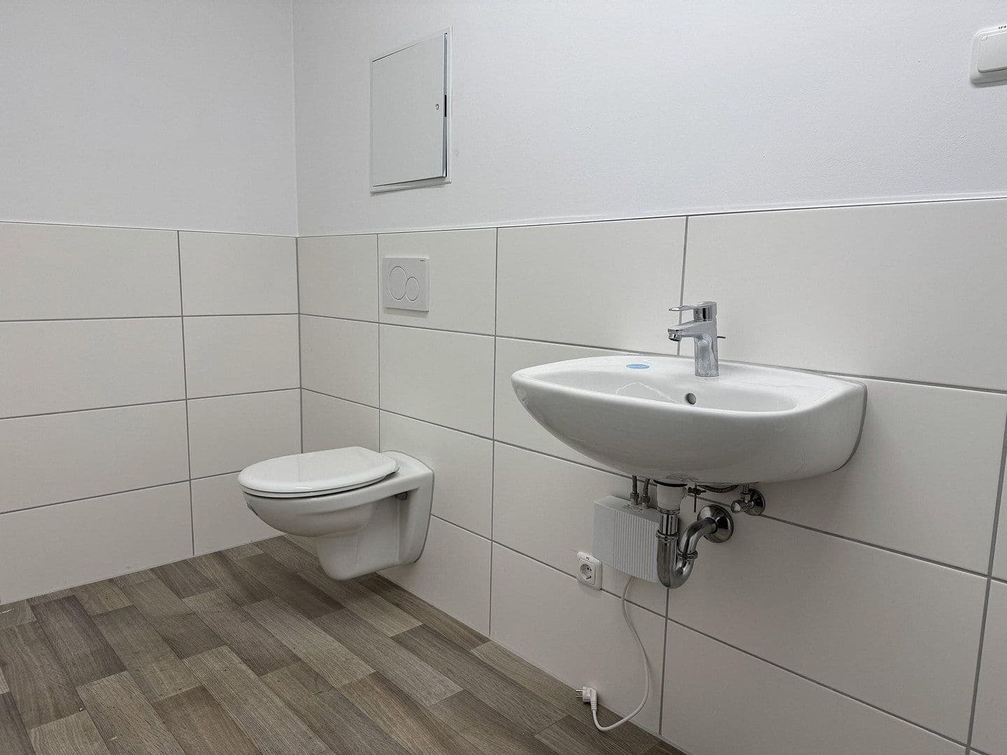 non-residential property to rent, 399 m², Dohna, Saxony non-residential property to rent, 399 m², Dohna, Saxony