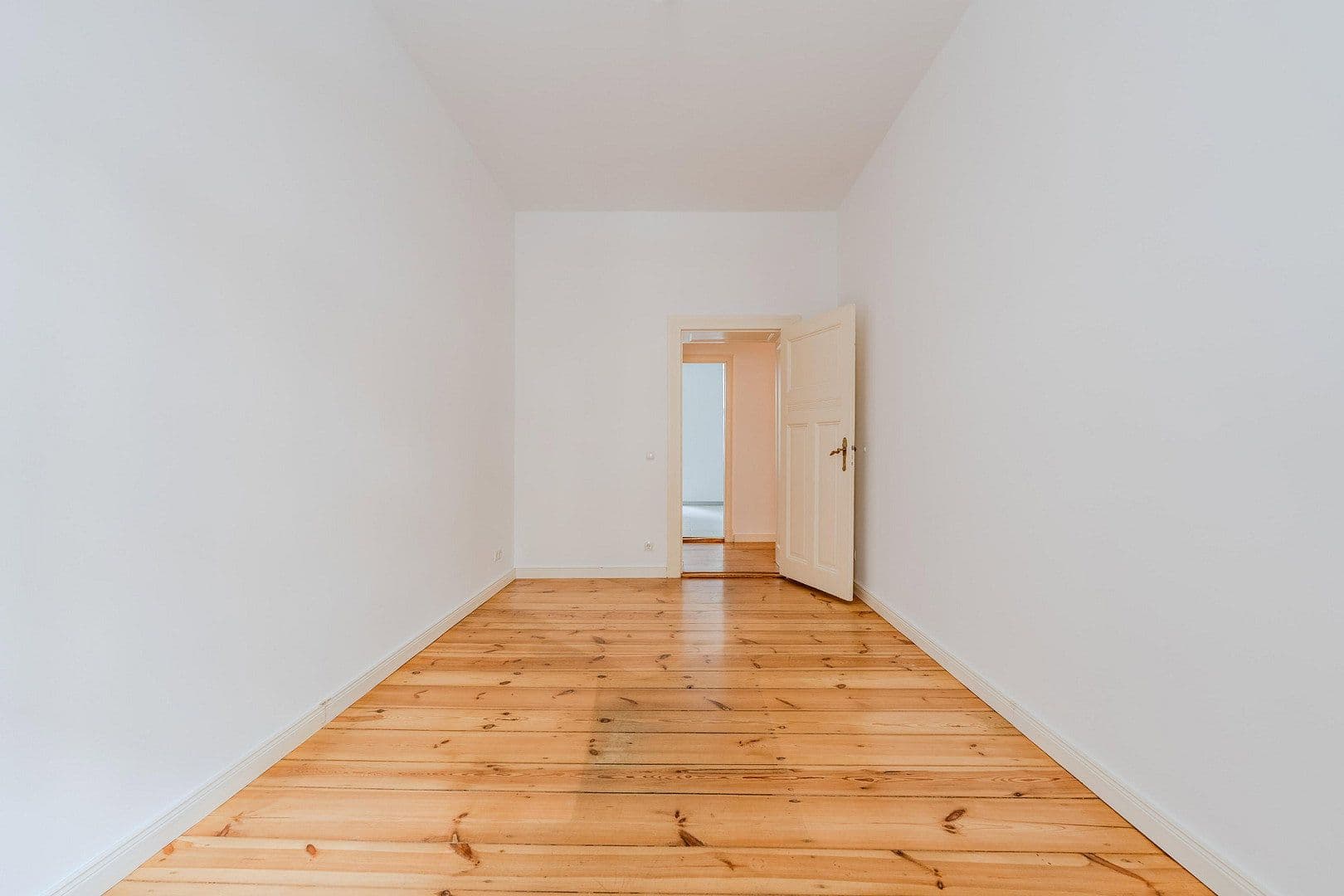 4 bedroom flat for sale, 118 m², Düsseldorfer Str. 14, Berlin, Berlin 4 bedroom flat for sale, 118 m², Düsseldorfer Str. 14, Berlin, Berlin