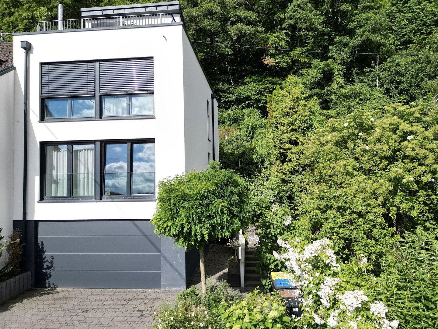 house for sale, 197 m², Brohl-Lützing, Rhineland-Palatinate house for sale, 197 m², Brohl-Lützing, Rhineland-Palatinate