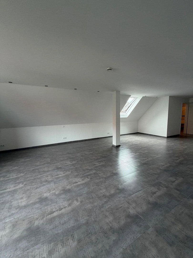 1 bedroom flat to rent, 106 m², Heddesheim, Baden-Württemberg 1 bedroom flat to rent, 106 m², Heddesheim, Baden-Württemberg