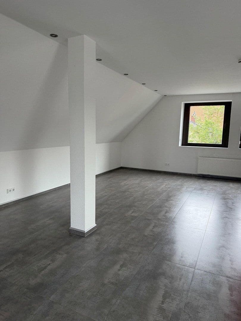 1 bedroom flat to rent, 106 m², Heddesheim, Baden-Württemberg 1 bedroom flat to rent, 106 m², Heddesheim, Baden-Württemberg