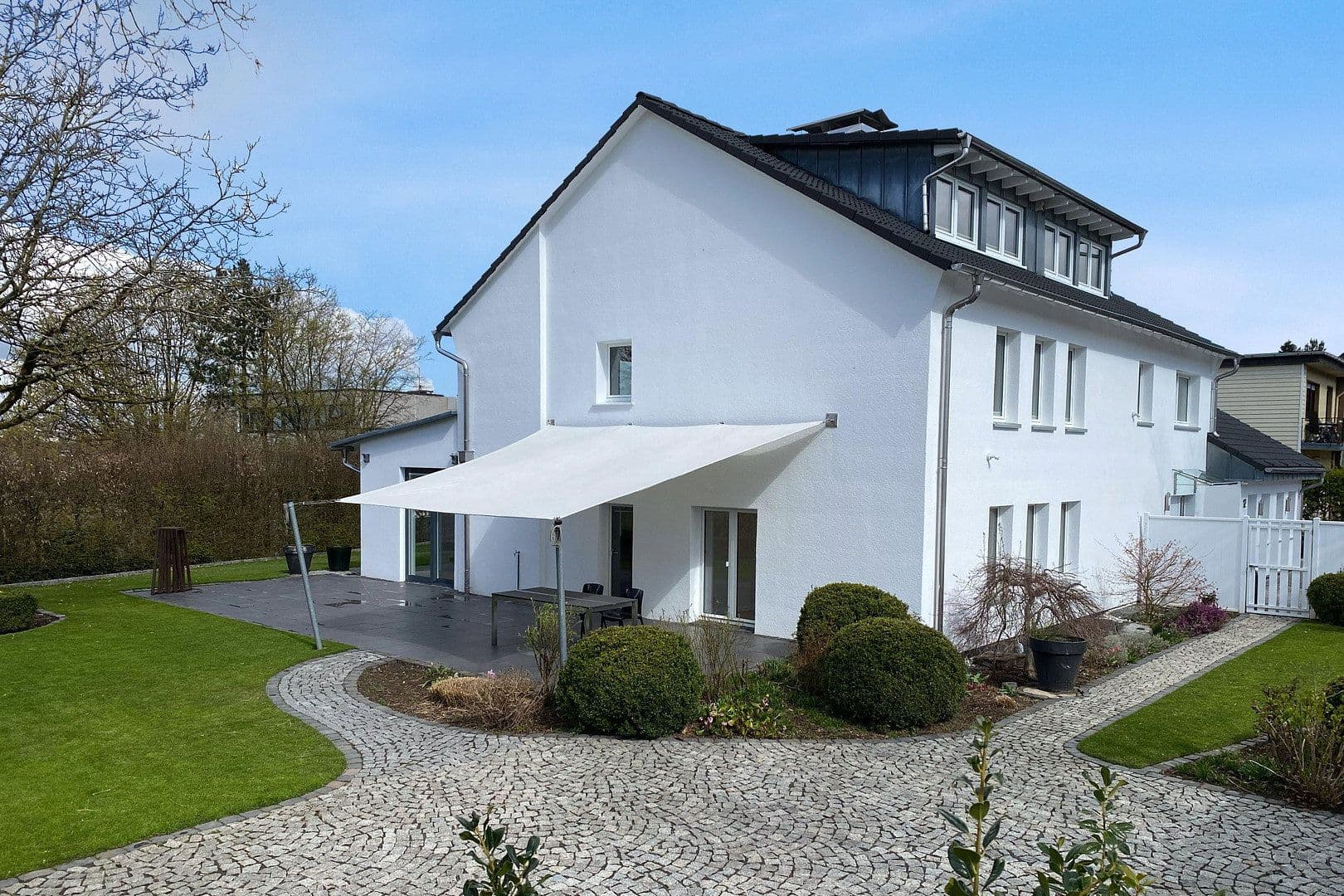 house for sale, 390 m², Humboldtstraße 12, Halver, North Rhine-Westphalia house for sale, 390 m², Humboldtstraße 12, Halver, North Rhine-Westphalia