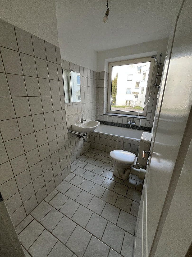 Studio flat to rent, 37 m², Sadowastr. 2, Lübeck, Schleswig-Holstein Studio flat to rent, 37 m², Sadowastr. 2, Lübeck, Schleswig-Holstein
