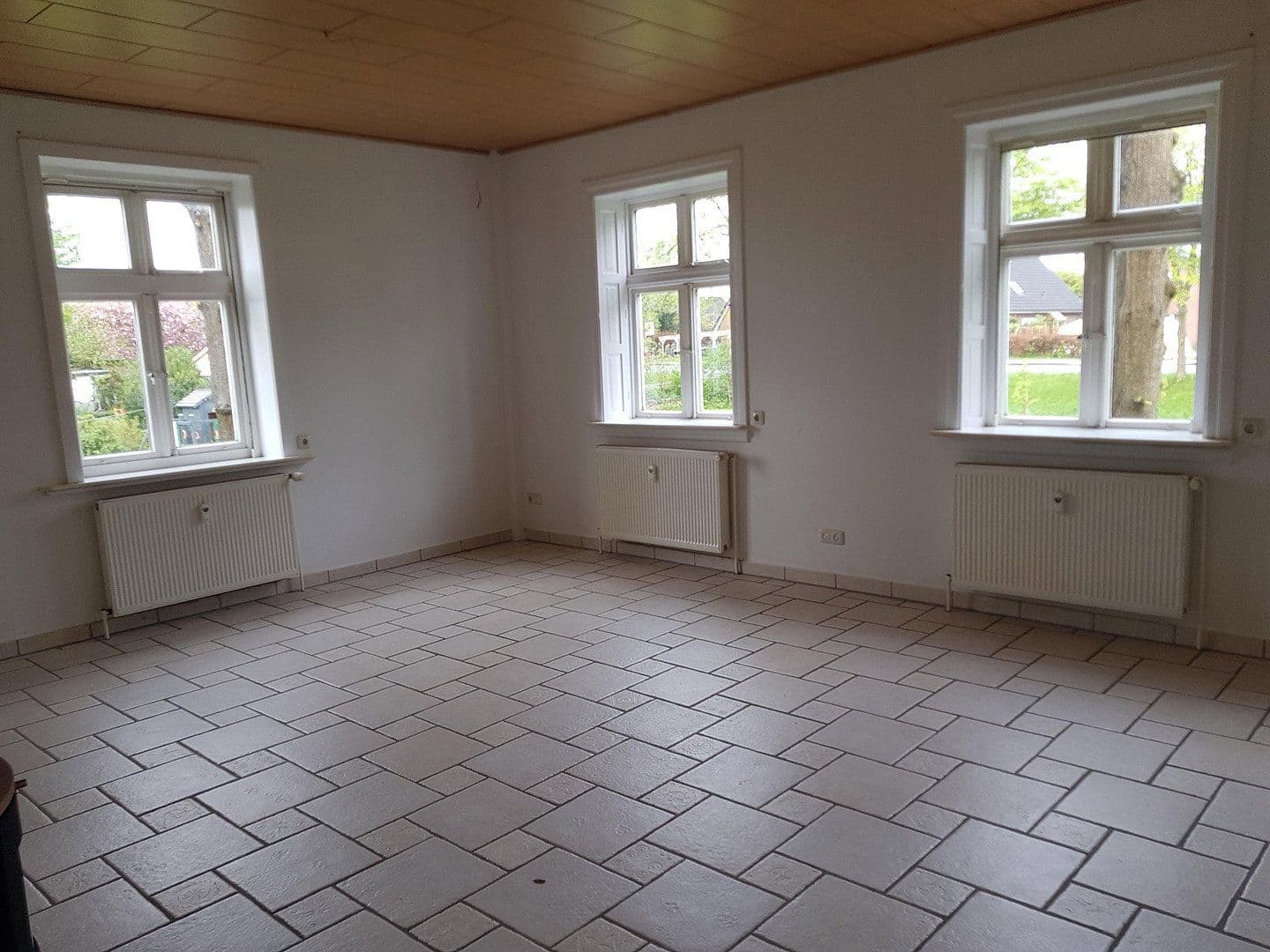 2 bedroom with open-plan kitchen flat to rent, 130 m², Haselau, Schleswig-Holstein 2 bedroom with open-plan kitchen flat to rent, 130 m², Haselau, Schleswig-Holstein