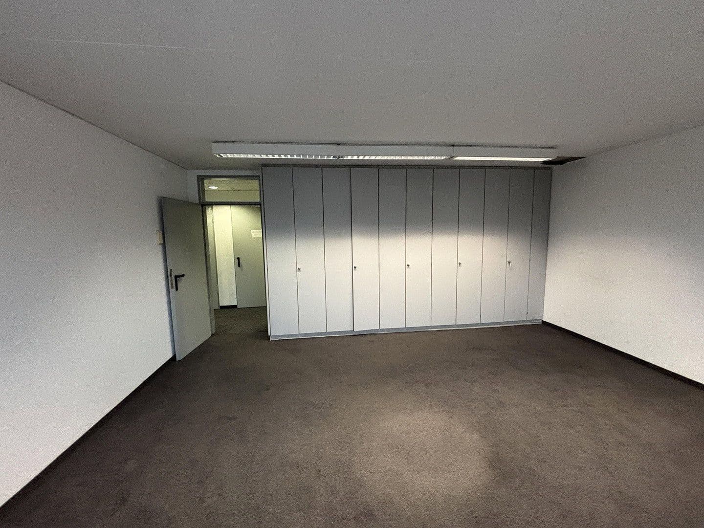 office to rent, 600 m², Moselstr. 14, Neuss, North Rhine-Westphalia office to rent, 600 m², Moselstr. 14, Neuss, North Rhine-Westphalia