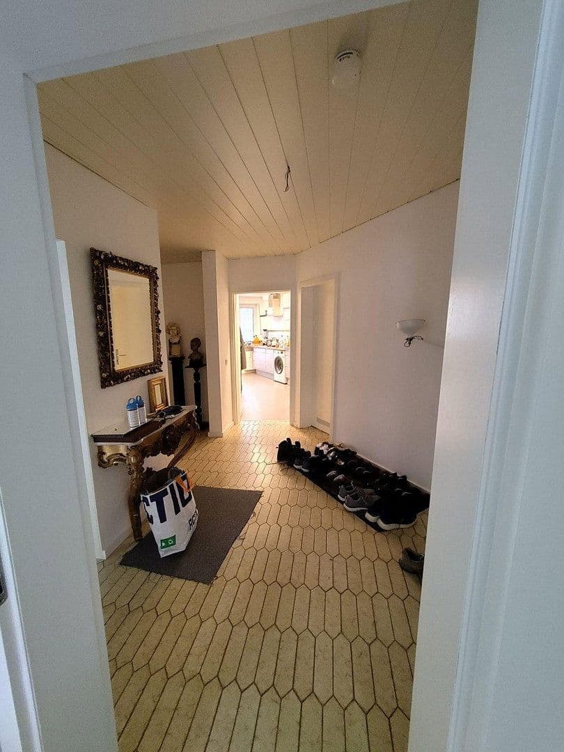 3 bedroom with open-plan kitchen flat to rent, 114 m², Lehrerstraße 35, Duisburg, North Rhine-Westphalia 3 bedroom with open-plan kitchen flat to rent, 114 m², Lehrerstraße 35, Duisburg, North Rhine-Westphalia