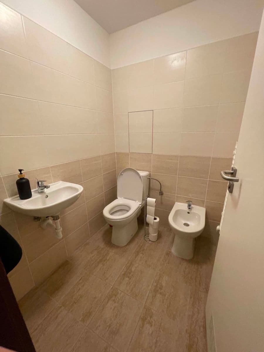 3 bedroom with open-plan kitchen flat to rent, 129 m², Ke Krči, Prague, Prague 3 bedroom with open-plan kitchen flat to rent, 129 m², Ke Krči, Prague, Prague