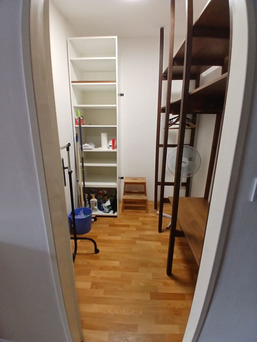 Studio flat to rent, 46 m², Hnězdenská, Prague, Prague Studio flat to rent, 46 m², Hnězdenská, Prague, Prague