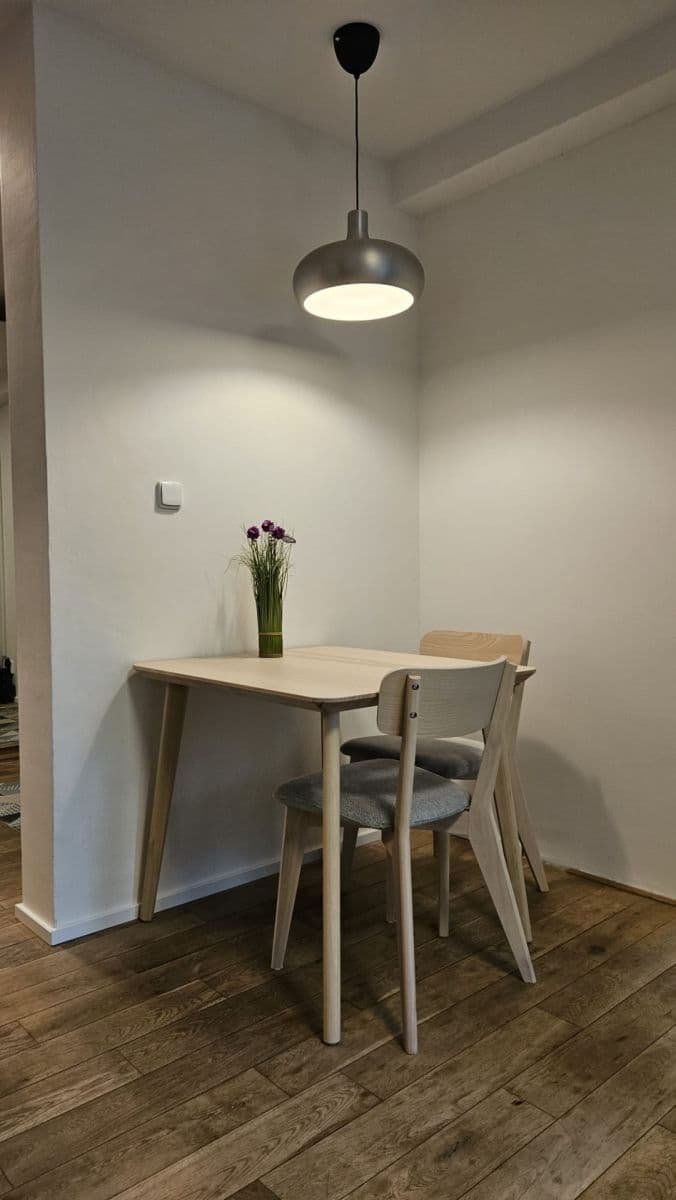 2 bedroom with open-plan kitchen flat to rent, 53 m², Varnsdorfská, Prague, Prague 2 bedroom with open-plan kitchen flat to rent, 53 m², Varnsdorfská, Prague, Prague