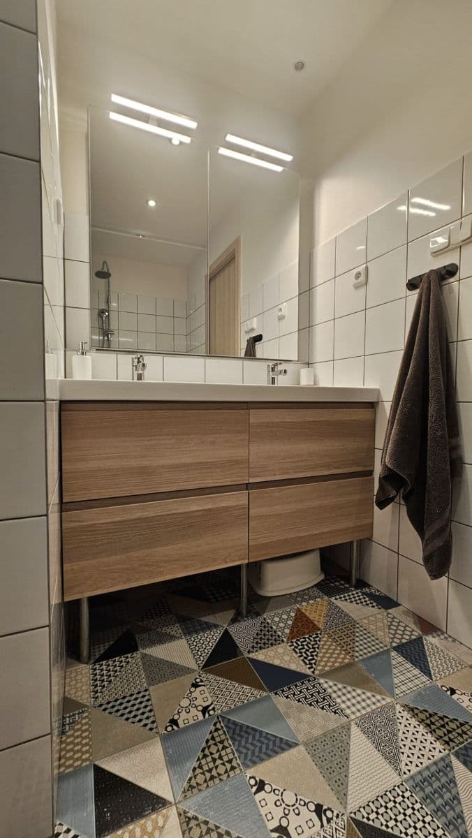 2 bedroom with open-plan kitchen flat to rent, 53 m², Varnsdorfská, Prague, Prague 2 bedroom with open-plan kitchen flat to rent, 53 m², Varnsdorfská, Prague, Prague