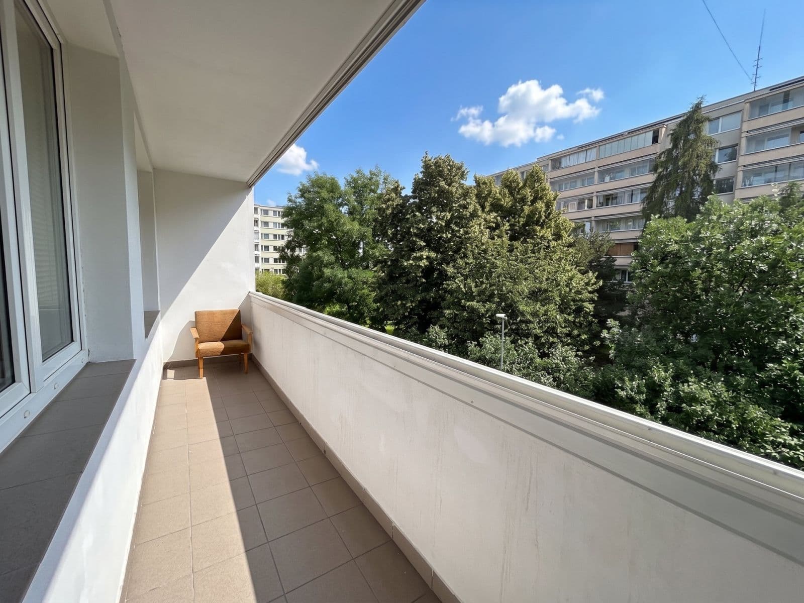 1 bedroom with open-plan kitchen flat to rent, 40 m², U Sluncové, Prague, Prague 1 bedroom with open-plan kitchen flat to rent, 40 m², U Sluncové, Prague, Prague