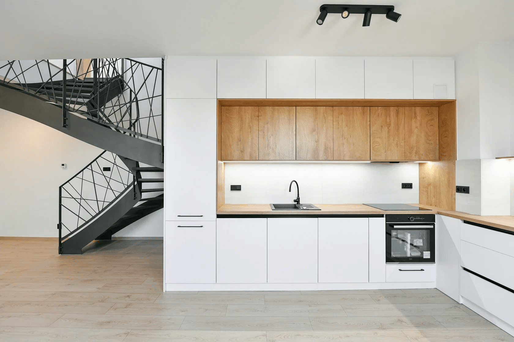 3 bedroom with open-plan kitchen flat for sale, 108 m², Bartoškova, Prague, Prague 3 bedroom with open-plan kitchen flat for sale, 108 m², Bartoškova, Prague, Prague