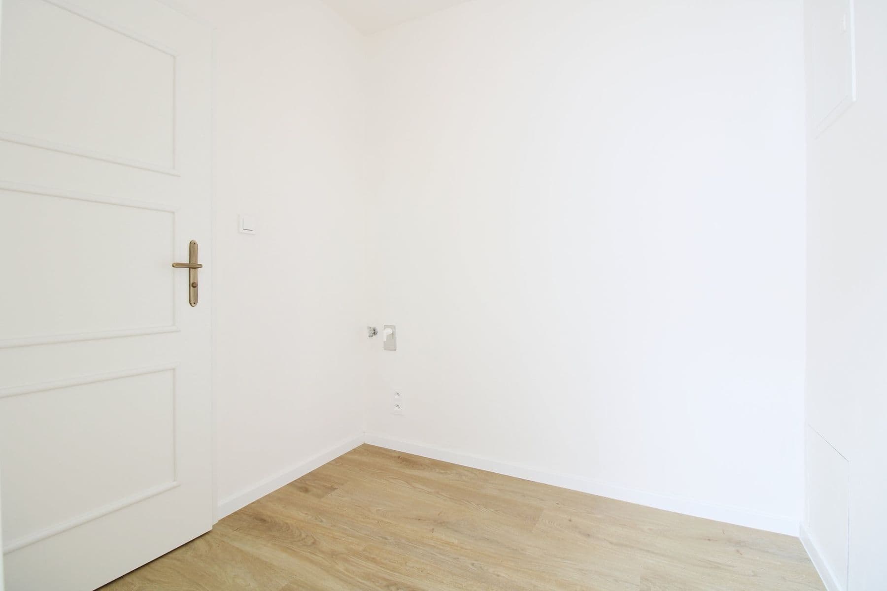 1 bedroom with open-plan kitchen flat to rent, 45 m², Chlumova, Prague, Prague 1 bedroom with open-plan kitchen flat to rent, 45 m², Chlumova, Prague, Prague