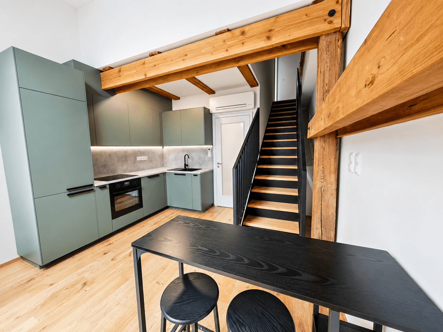 1 bedroom with open-plan kitchen flat to rent, 56 m², Vrtbova, Prague, Prague 1 bedroom with open-plan kitchen flat to rent, 56 m², Vrtbova, Prague, Prague