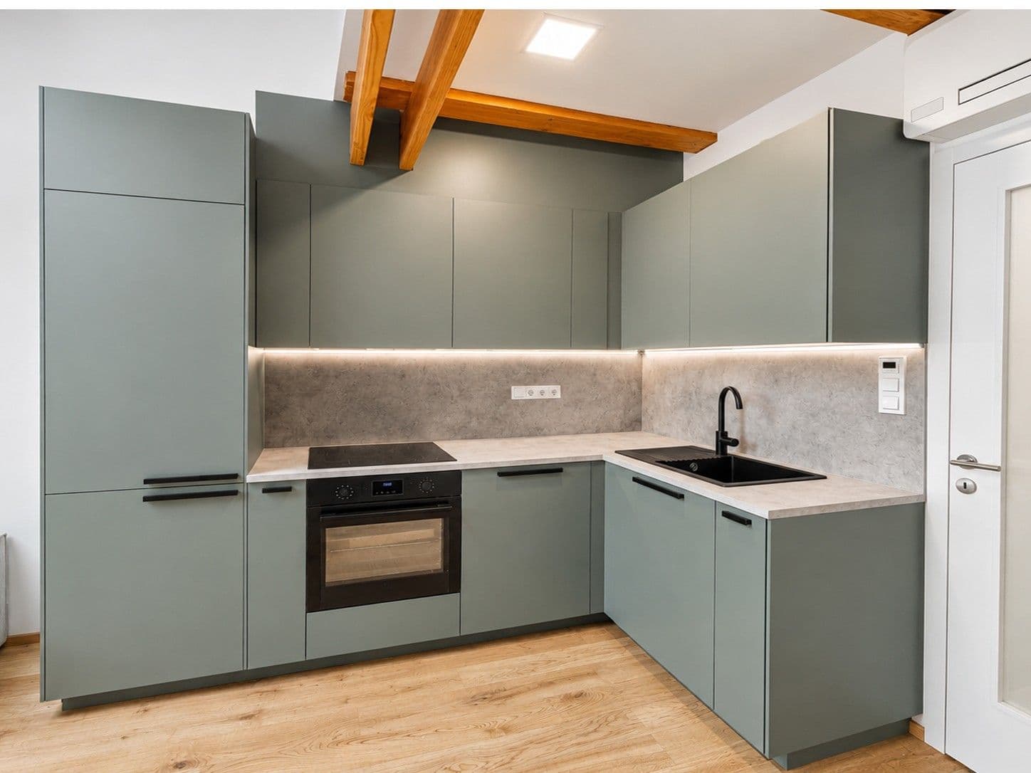 1 bedroom with open-plan kitchen flat to rent, 56 m², Vrtbova, Prague, Prague 1 bedroom with open-plan kitchen flat to rent, 56 m², Vrtbova, Prague, Prague