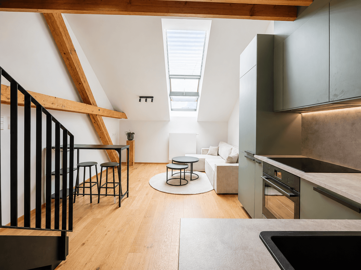1 bedroom with open-plan kitchen flat to rent, 56 m², Vrtbova, Prague, Prague 1 bedroom with open-plan kitchen flat to rent, 56 m², Vrtbova, Prague, Prague