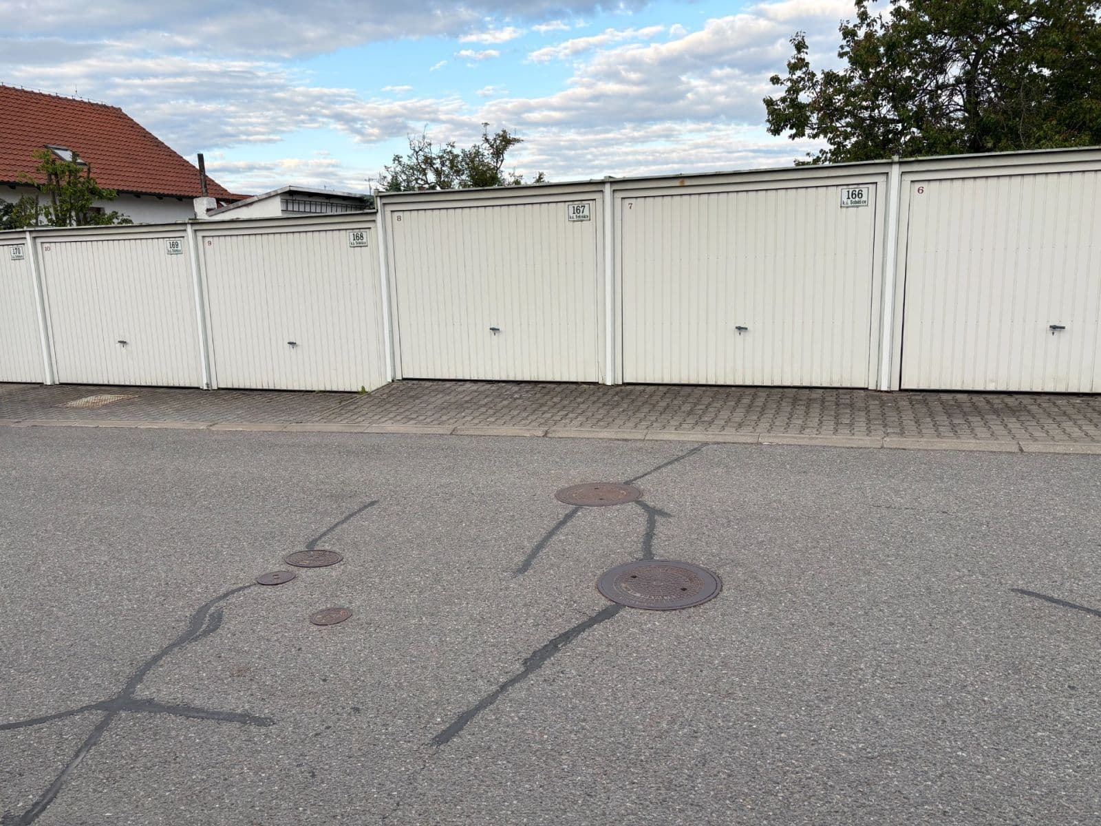 garage to rent, 16 m², Brno, Jihomoravský Region garage to rent, 16 m², Brno, Jihomoravský Region
