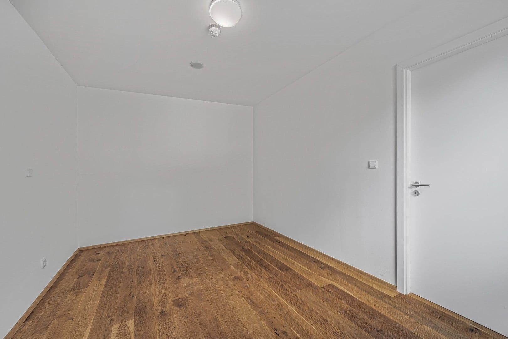 1 bedroom with open-plan kitchen flat to rent, 48 m², Perucká, Prague, Prague 1 bedroom with open-plan kitchen flat to rent, 48 m², Perucká, Prague, Prague