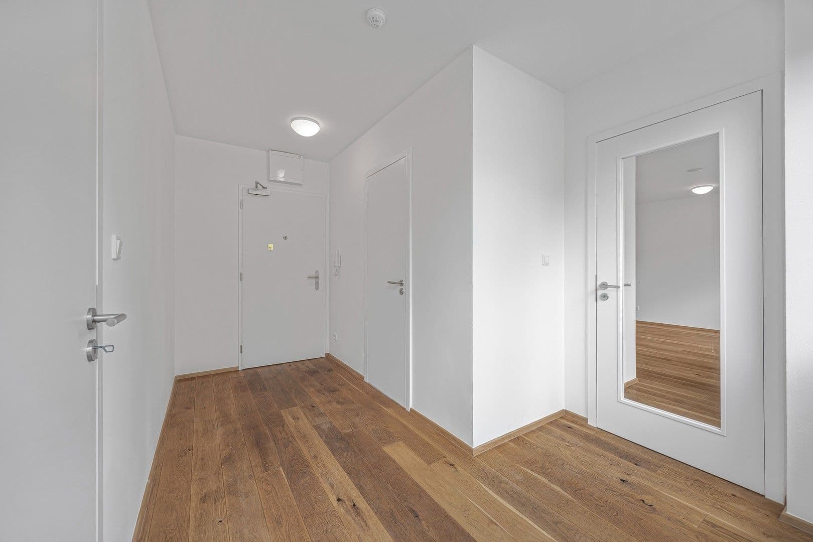 1 bedroom with open-plan kitchen flat to rent, 48 m², Perucká, Prague, Prague 1 bedroom with open-plan kitchen flat to rent, 48 m², Perucká, Prague, Prague