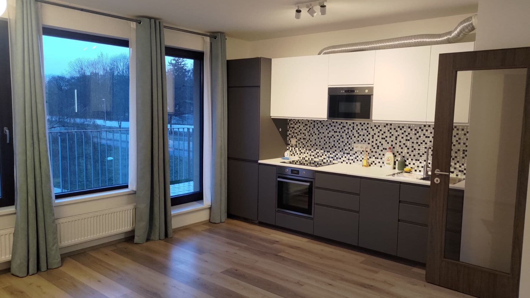 Studio flat to rent, 35 m², Hrašeho, Prague, Prague Studio flat to rent, 35 m², Hrašeho, Prague, Prague