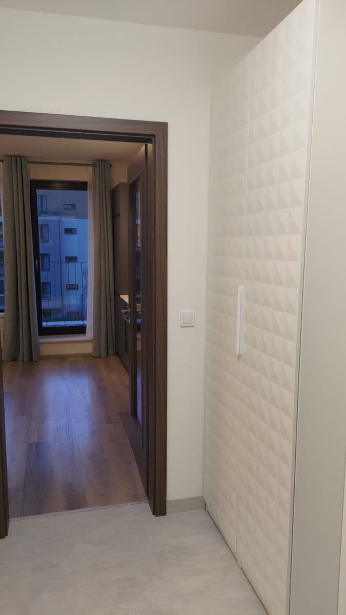 Studio flat to rent, 35 m², Hrašeho, Prague, Prague Studio flat to rent, 35 m², Hrašeho, Prague, Prague