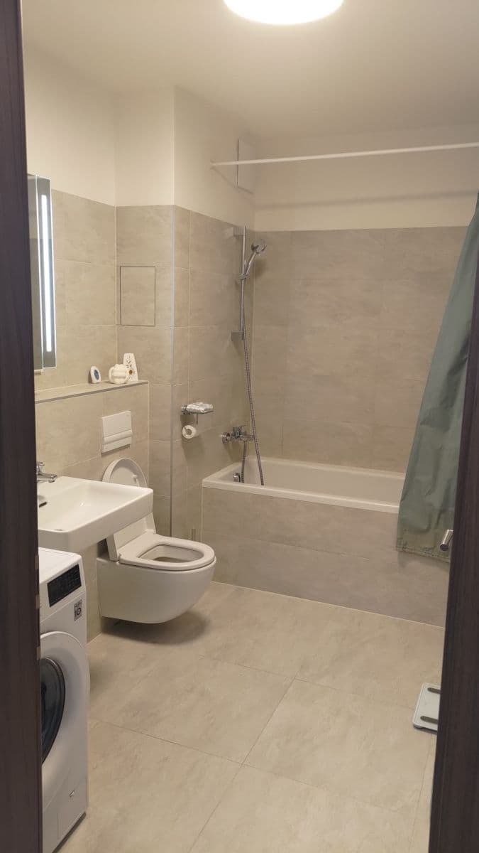 Studio flat to rent, 35 m², Hrašeho, Prague, Prague Studio flat to rent, 35 m², Hrašeho, Prague, Prague