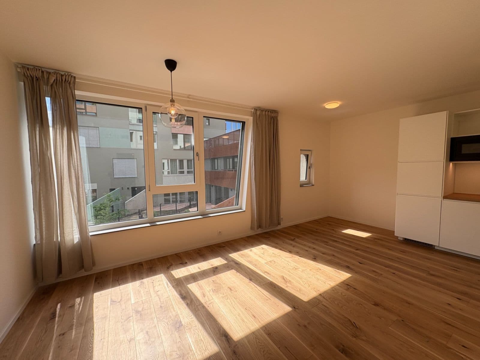 Studio flat to rent, 38 m², U Komína, Prague, Prague Studio flat to rent, 38 m², U Komína, Prague, Prague