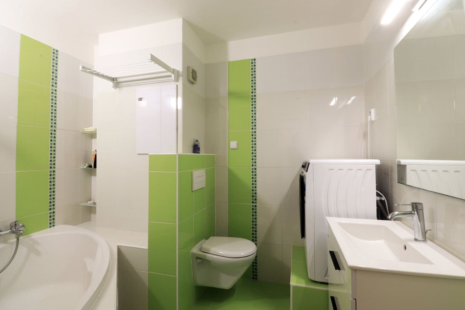 2 bedroom with open-plan kitchen flat to rent, 67 m², Děčínská, Kladno, Středočeský Region 2 bedroom with open-plan kitchen flat to rent, 67 m², Děčínská, Kladno, Středočeský Region