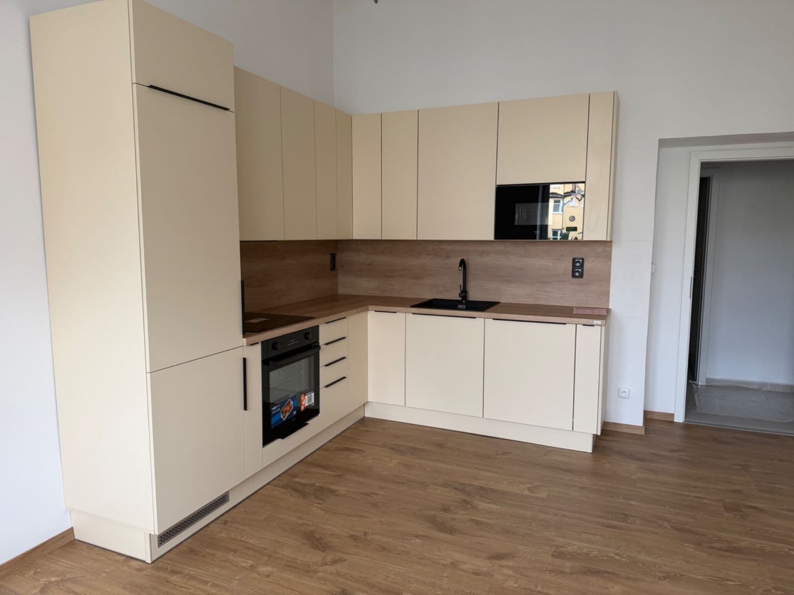 1 bedroom with open-plan kitchen flat to rent, 60 m², Kardinála Berana, Plzeň, Plzeňský Region 1 bedroom with open-plan kitchen flat to rent, 60 m², Kardinála Berana, Plzeň, Plzeňský Region