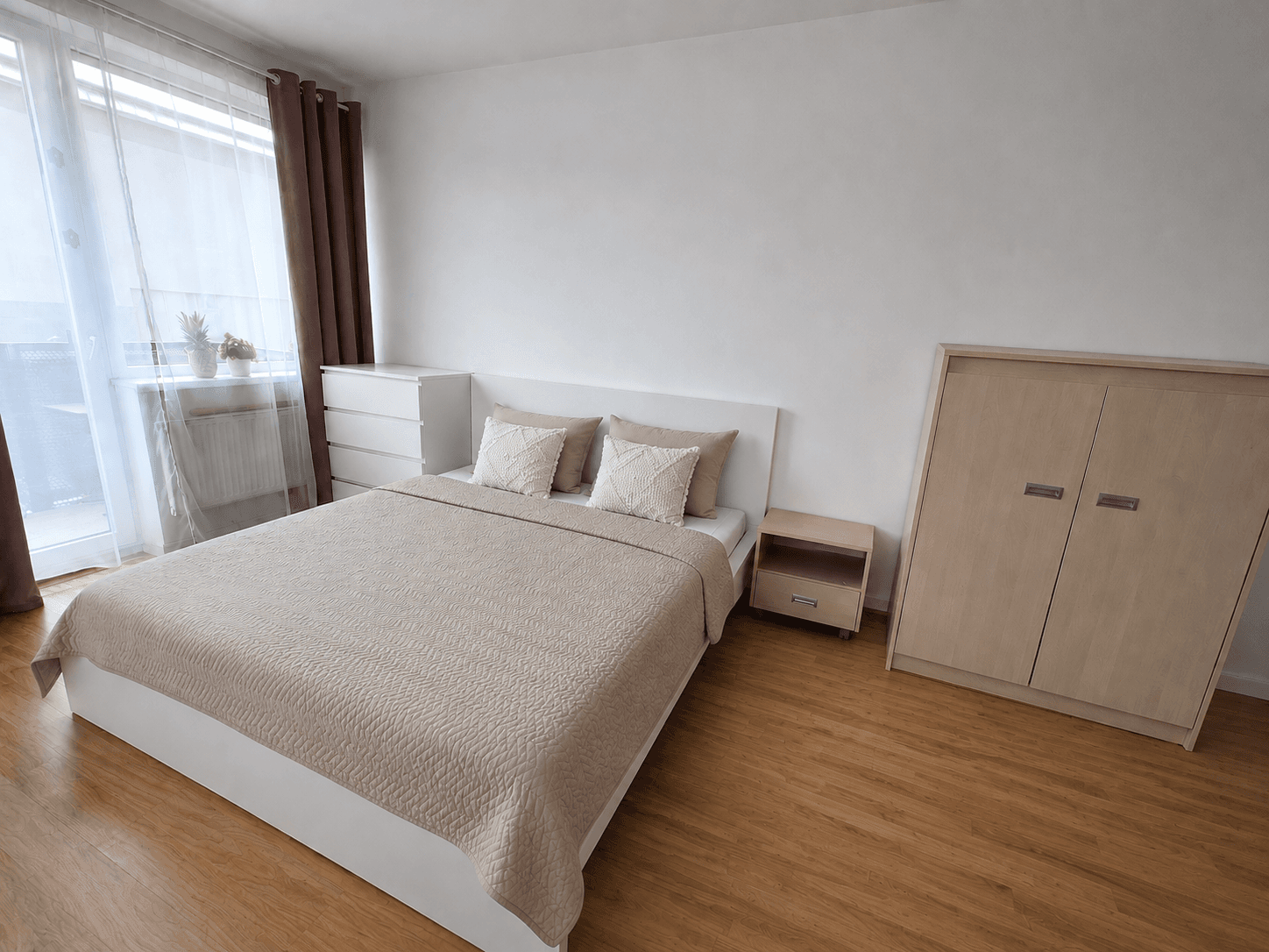 Studio flat to rent, 37 m², Freyova, Prague, Prague Studio flat to rent, 37 m², Freyova, Prague, Prague