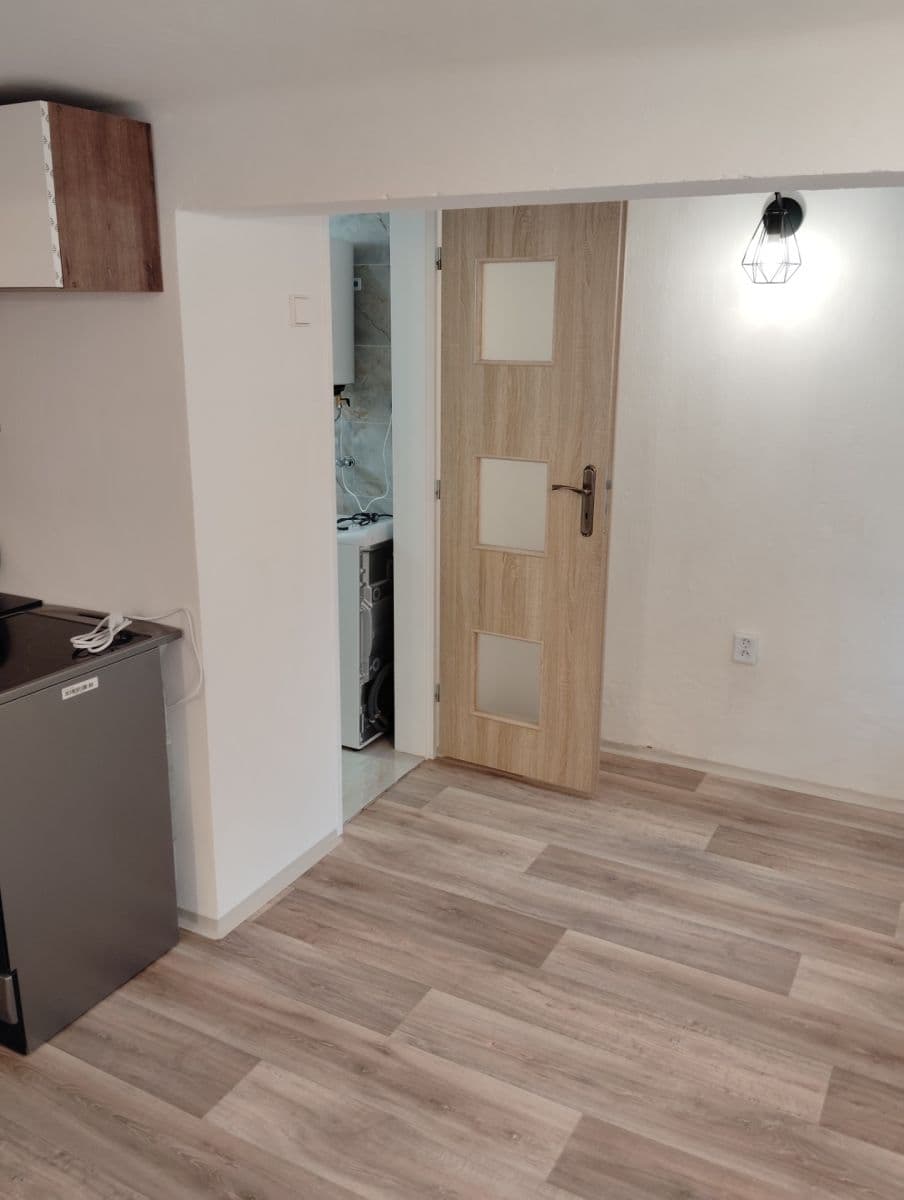Studio flat to rent, 20 m², Cyrilská, Olomouc, Olomoucký Region Studio flat to rent, 20 m², Cyrilská, Olomouc, Olomoucký Region