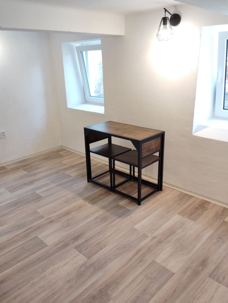 Studio flat to rent, 20 m², Cyrilská, Olomouc, Olomoucký Region Studio flat to rent, 20 m², Cyrilská, Olomouc, Olomoucký Region