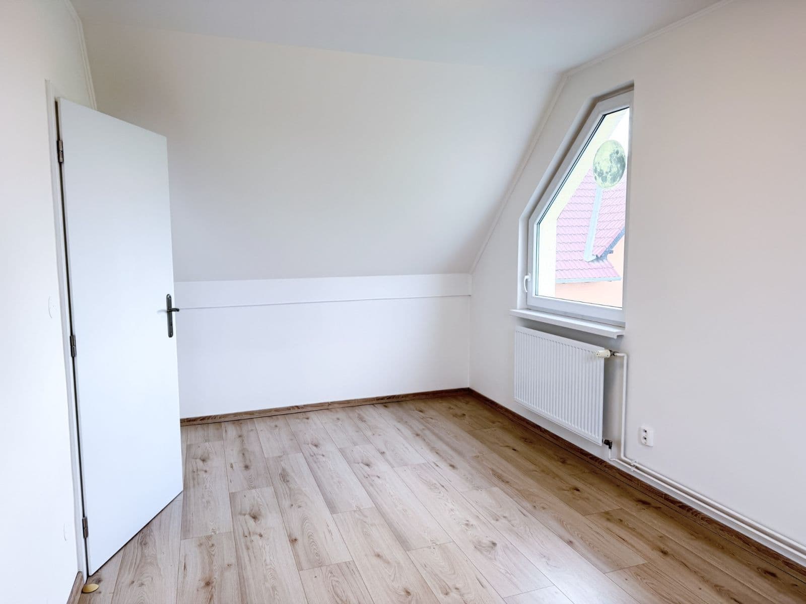 1 bedroom with open-plan kitchen flat to rent, 71 m², U Valu, Nupaky, Středočeský Region 1 bedroom with open-plan kitchen flat to rent, 71 m², U Valu, Nupaky, Středočeský Region