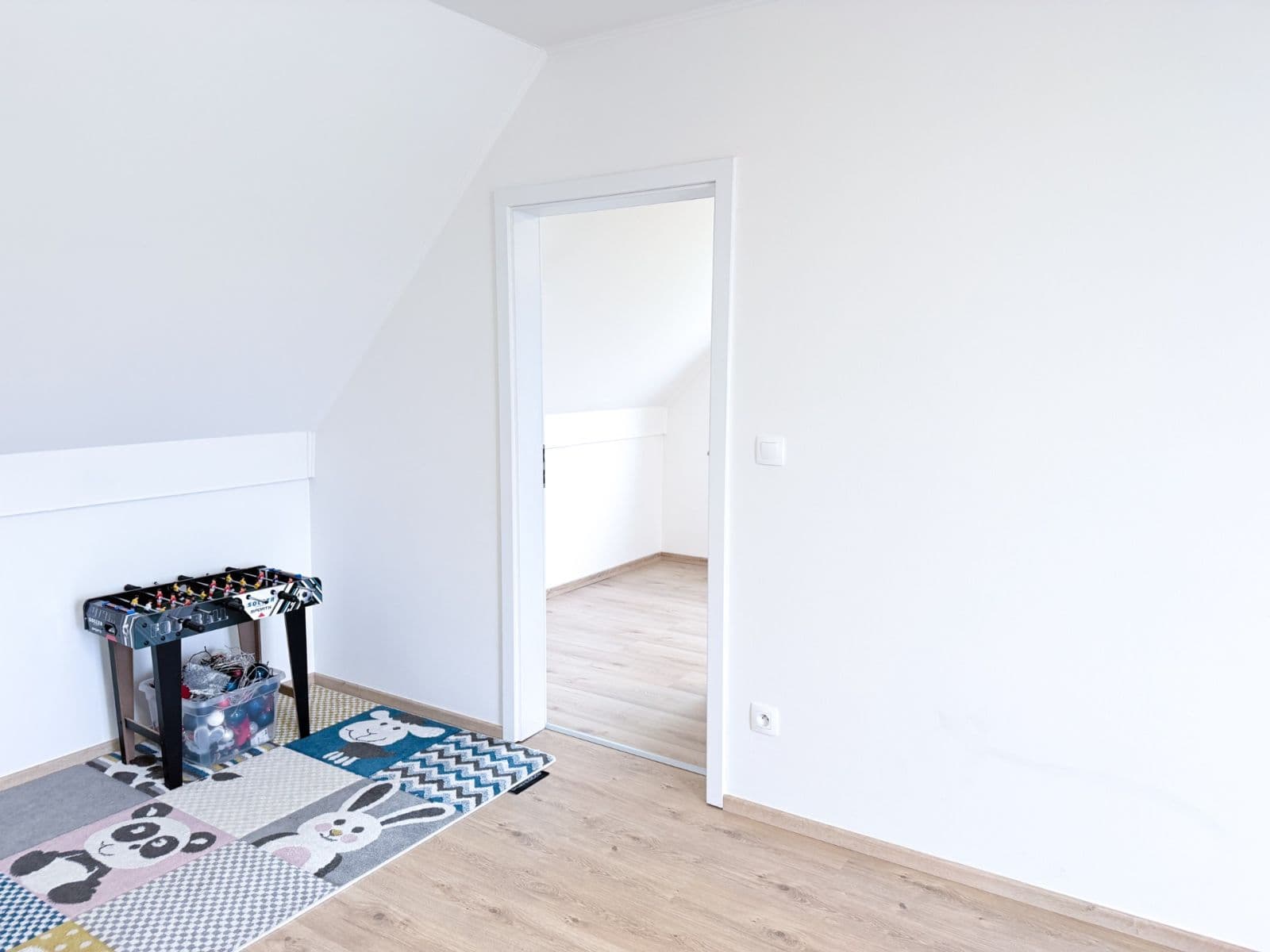 1 bedroom with open-plan kitchen flat to rent, 71 m², U Valu, Nupaky, Středočeský Region 1 bedroom with open-plan kitchen flat to rent, 71 m², U Valu, Nupaky, Středočeský Region