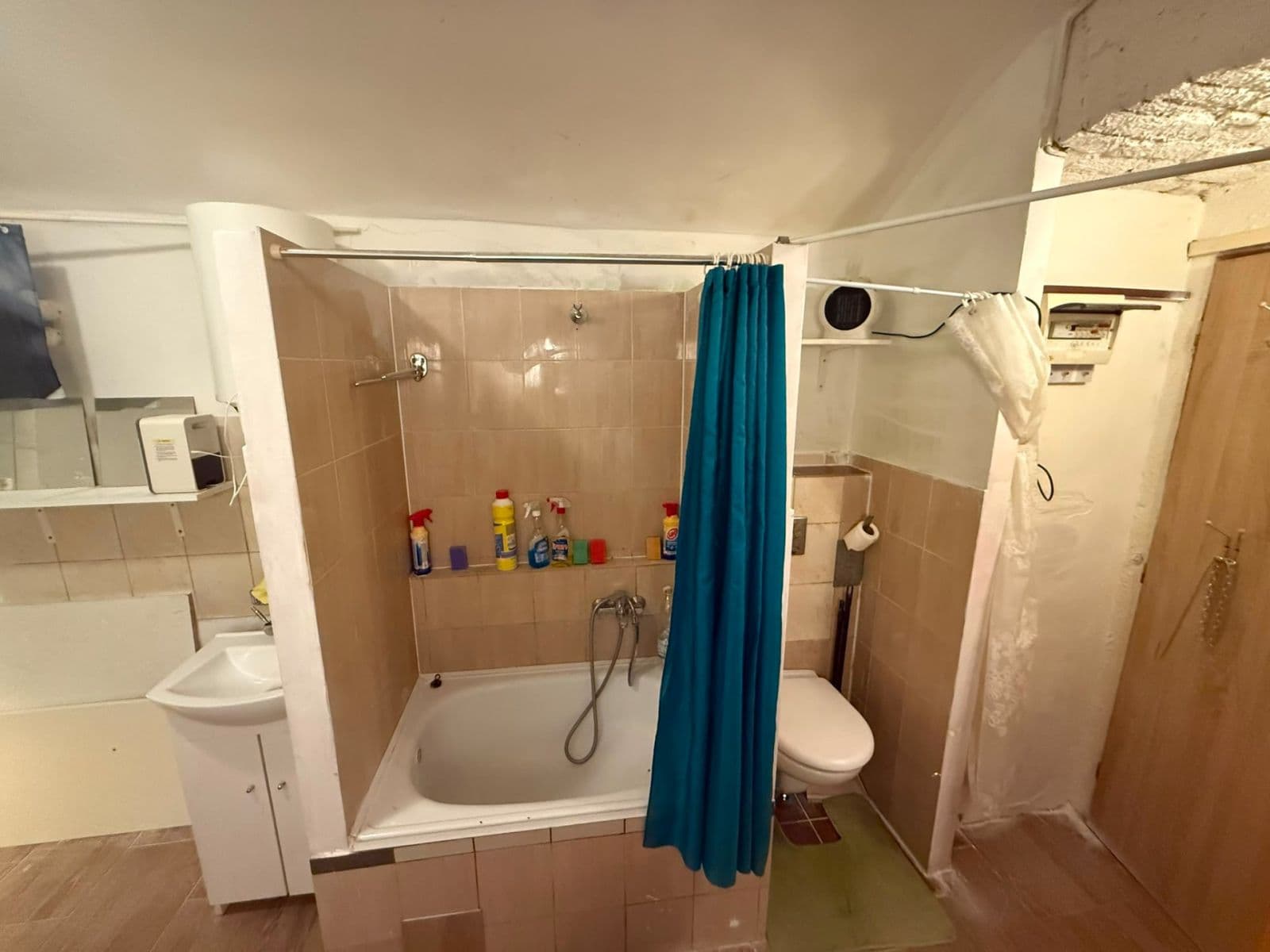 Studio flat to rent, 12 m², Umělecká, Prague, Prague Studio flat to rent, 12 m², Umělecká, Prague, Prague
