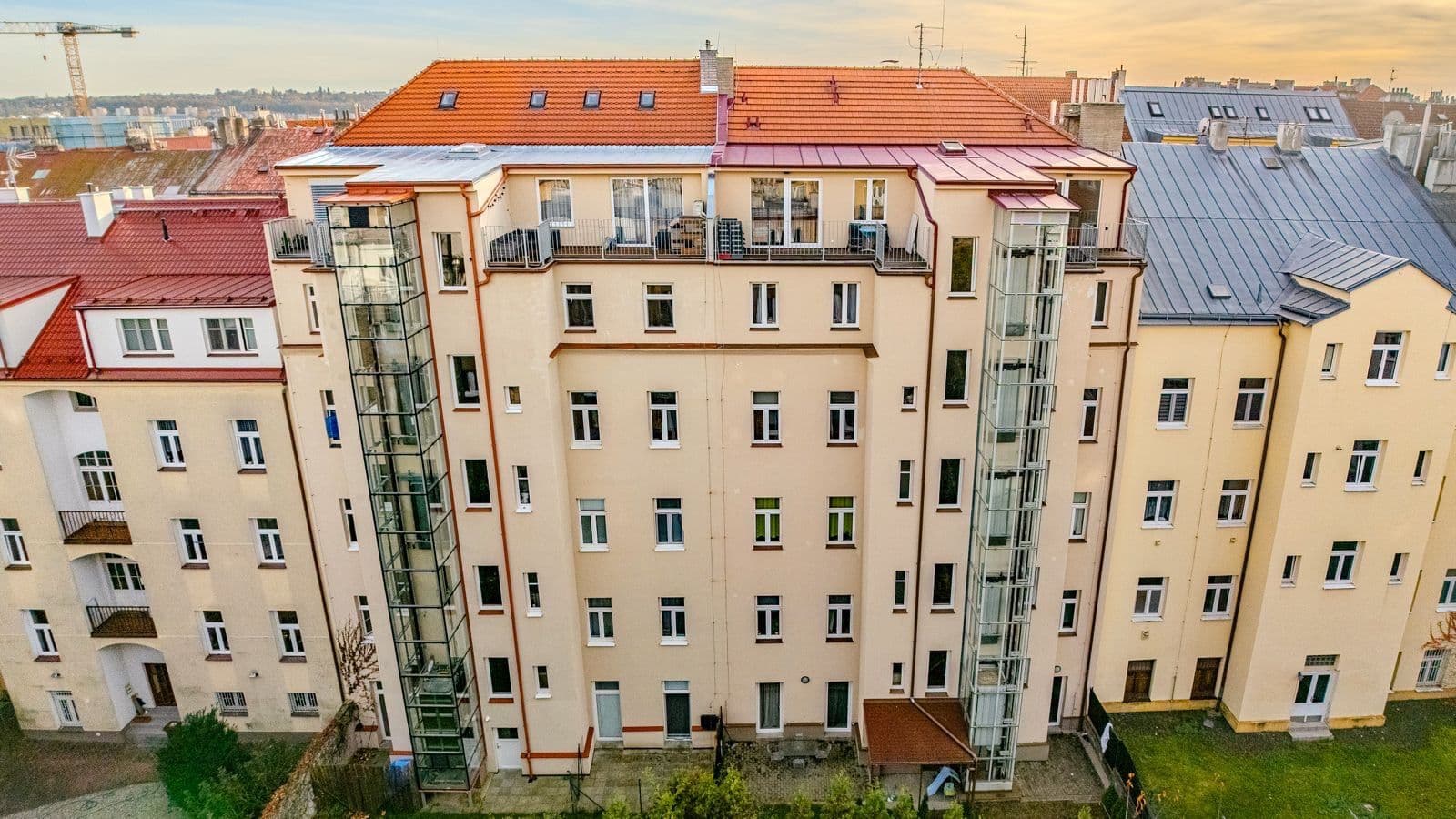 Studio flat to rent, 35 m², V Zahradách, Prague, Prague Studio flat to rent, 35 m², V Zahradách, Prague, Prague