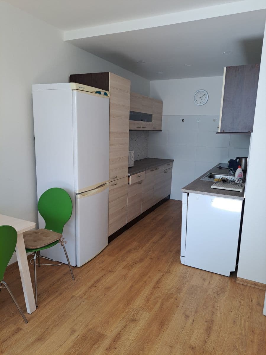 1 bedroom with open-plan kitchen flat to rent, 47 m², Chalabalova, Prague, Prague 1 bedroom with open-plan kitchen flat to rent, 47 m², Chalabalova, Prague, Prague